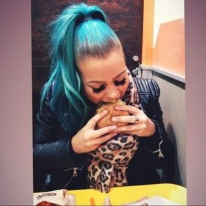 Meet your Posher, Farina